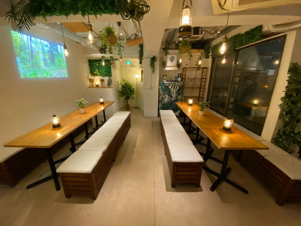 渋谷で昼飲みできる居酒屋なら『渋谷ガーデンルーム４F』で！当店は貸切でのご利用で音響機器やマイク・プロジェクター・カラオケ・ゲーム機などが【無料】でご利用いただけます！