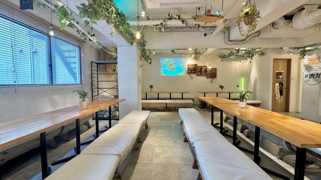 渋谷のお洒落な居酒屋をお探しの方におすすめ『渋谷ガーデンルーム４F』当店は少人数から大人数まで対応可能です！貸切でのご利用ですと音響機器やマイク・プロジェクター・カラオケ・ゲーム機などが【無料】でご利用いただけます！